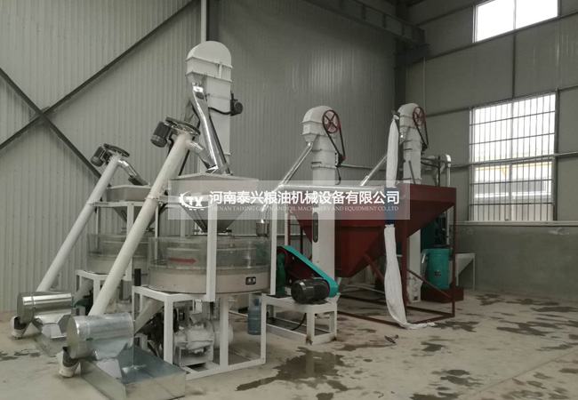 雙組石磨面粉機